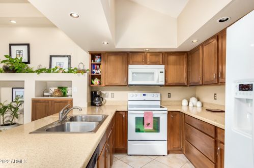 3302 Sunridge Ln, Chandler AZ 85225-1856 exterior