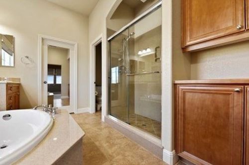 2110 Fenceline Dr, Folsom CA exterior