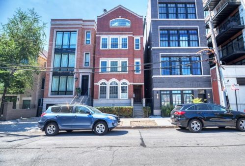 1542 Wieland St, Chicago IL 60610-1233 exterior
