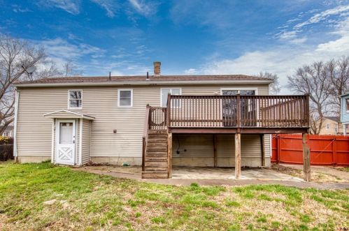 47 Laurel St, Springfield MA 01106-1150 exterior