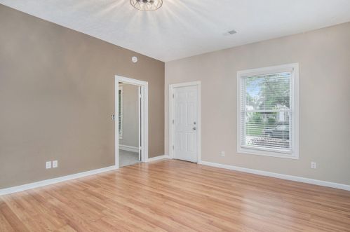 790 Grand Ave, Meskegon MI 49441-1809 exterior