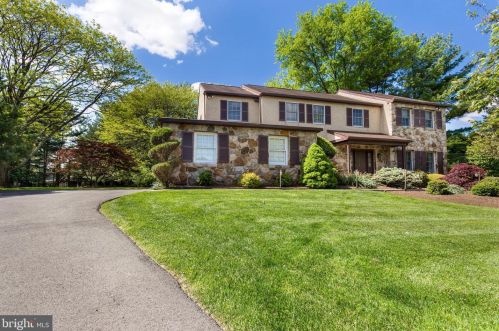 290 Ames Cir, Huntingdon Valley, PA 19006-7976