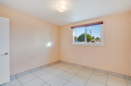 12436 23rd St, Phoenix AZ 85022-5816 exterior