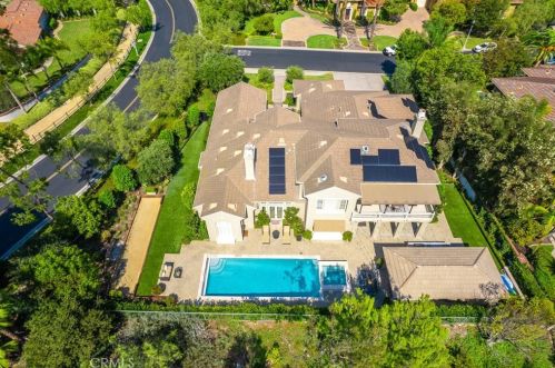 2440 Bronzewood Dr, Tustin CA  92782-4321 exterior