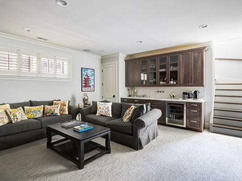 2734 Magnolia Ave, Chicago IL 60660-1909 exterior