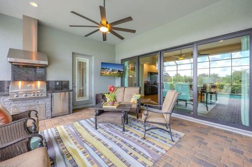 6790 Canwick Cove Cir, Naples FL 34113-3207 exterior