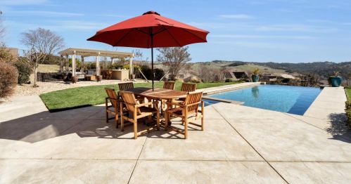 1403 Souza Dr, Folsom CA 95762-7559 exterior