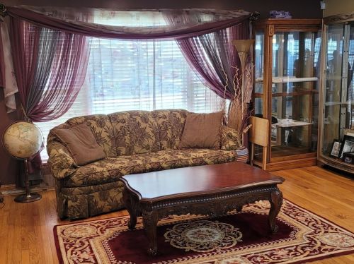 8728 Calumet Ave, Chicago, IL 60619-6740