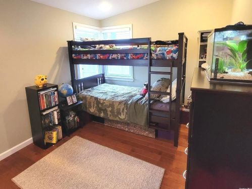 44 Tameling Ave, Babylon NY 11702-3607 exterior