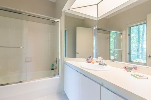 55 Finch Frst Trl, Atlanta GA 30327-4576 exterior