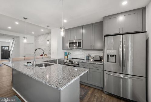 4043 Boone St, Philadelphia PA  19127-1704 exterior