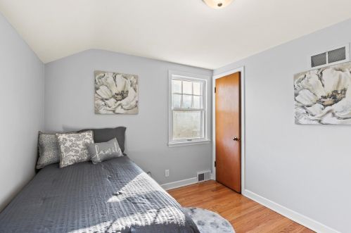 2516 83, Milwaukee WI 53213-1027 exterior