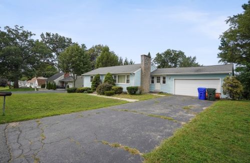 80 Harrow Rd, Springfield, MA 01118-1918