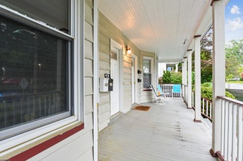 72 Chestnut St, Montclair NJ 07042-2945 exterior