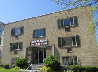 348 Highland Ave, Pittsburgh PA  15206-4253 exterior