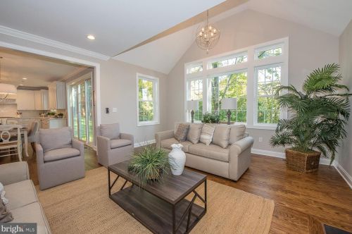 323 Abbey Rd, Berwyn PA 19312-1830 exterior