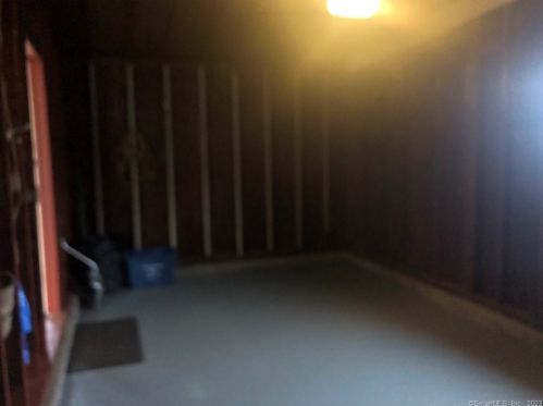 20 Elan St, Enfield CT 06082-5504 exterior