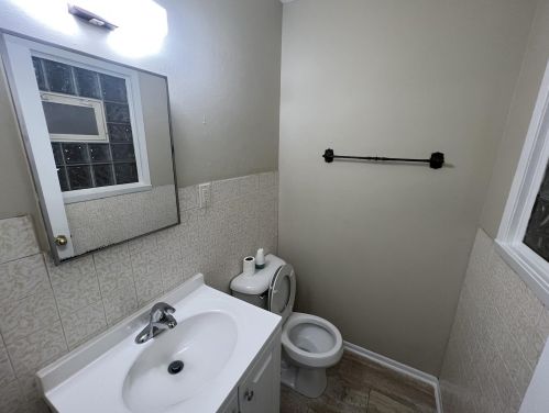 6818 Clovernook St, Milwaukee WI 53223-5754 exterior