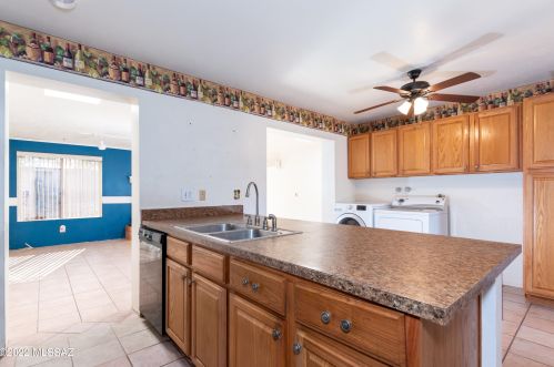 9442 5th St, Tucson AZ 85716-5005 exterior