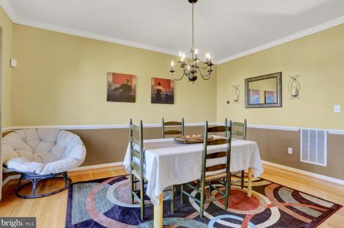 1942 Oak Hills Dr, Hanover PA 17331-9441 exterior