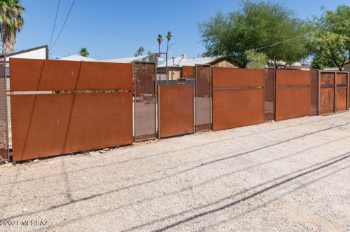 1710 Grant Rd, Tucson AZ 85712-2237 exterior