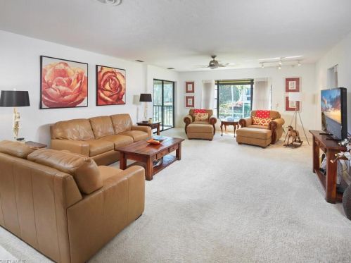 415 10th Ave, Naples, FL 34120-2081