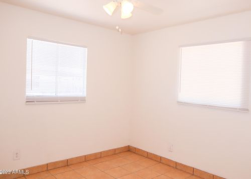 5237 14 Ave, Phoenix AZ 85041-8726 exterior