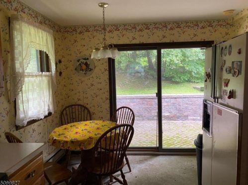 85 Lakeside Dr, Wantage NJ  07461-4360 exterior