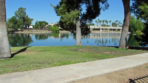 10830 28 Ave, Phoenix AZ 85009-5722 exterior