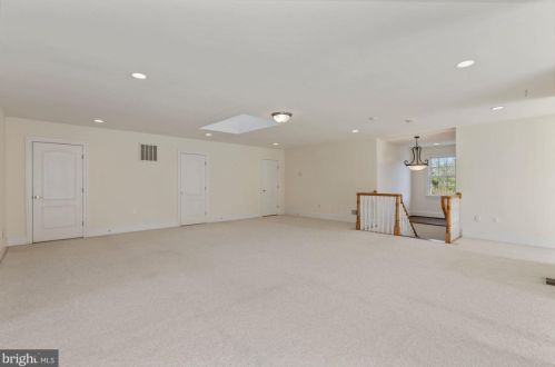 5802 Bent Twig Rd, Mc Lean VA 22101-1806 exterior