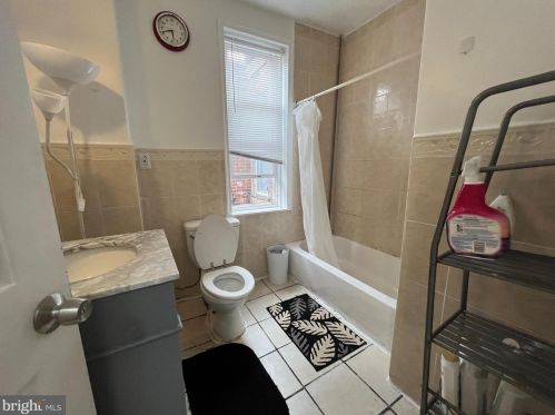 3247 Carlisle St, Philadelphia PA 19132-4018 exterior