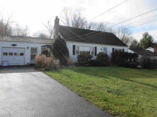 13 Mainetti Dr, Poughkeepsie, NY 12603-5401