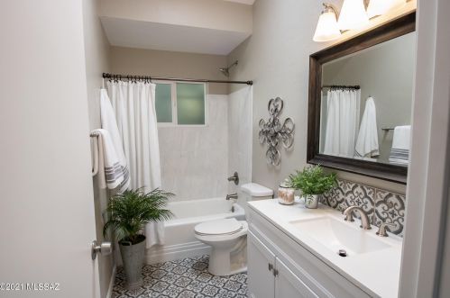 4047 Timrod St, Tucson AZ 85711-4255 exterior