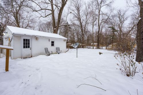 5513 Comstock Ave, Kalamazoo MI 49048-3405 exterior