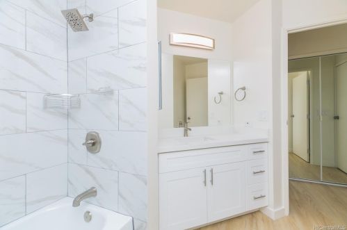 725 Kapiolani Blvd, Honolulu HI 96813-5247 exterior