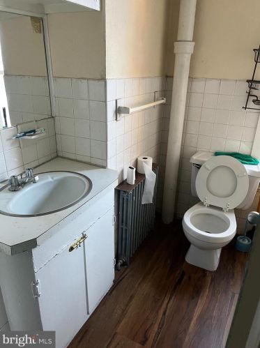 24 Charles St, Trenton NJ 08611-1008 exterior