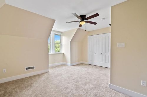 131 Marshall Ave, Pittsburgh PA 15214-2723 exterior