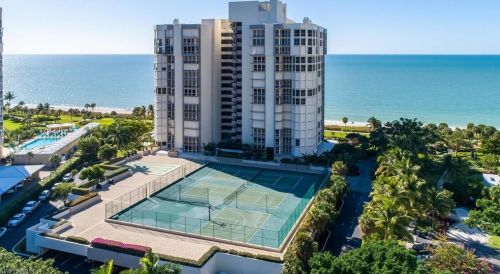 4051 Gulf Shore Blvd, Naples FL 34103-2274 exterior