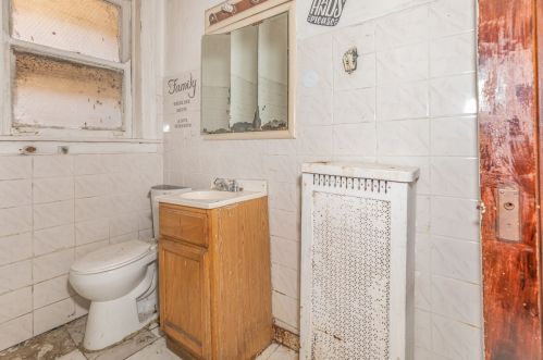 6203 Hermitage Ave, Chicago IL 60660-1103 exterior