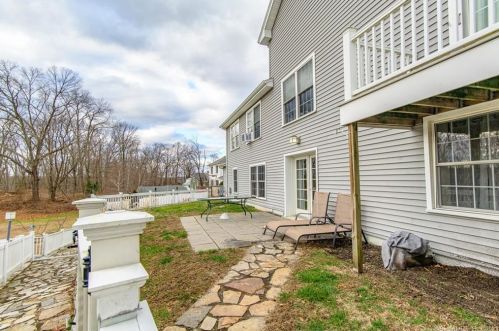 3 Grn Holw Rd, Killingly CT 06239-3546 exterior