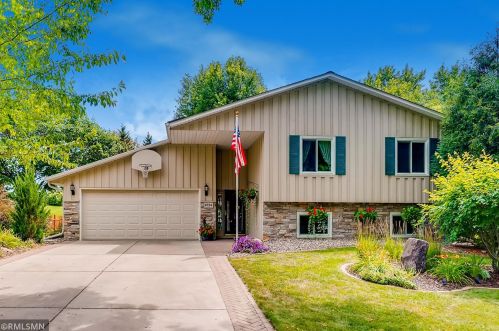 4724 142nd St, Saint Paul, MN 55124-7715