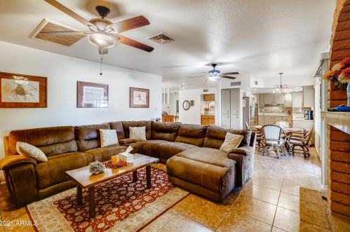 13633 21st Ave, Phoenix AZ 85027-3419 exterior