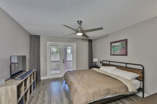 3334 Las Campos Pl, Tampa FL  33611-2967 exterior