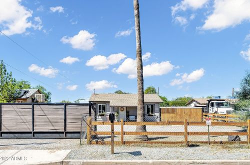 9440 9 Ave, Phoenix AZ 85021-3102 exterior