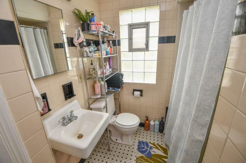 4849 Mohawk Ave, Milwaukee WI 53217-5034 exterior