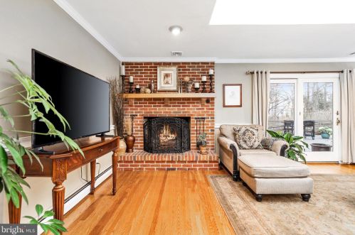 10 Frst Ln, Trenton NJ 08628-1603 exterior