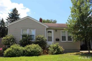 1602 Hamilton St, Pekin, IL 61554-3740