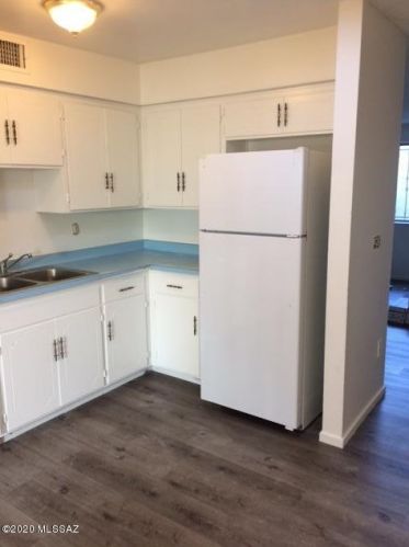 39 Pastime Rd, Tucson AZ  85705-3399 exterior