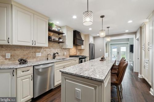 18 Pine St, Camden NJ  08106-1138 exterior