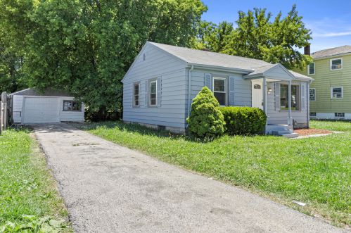 4932 20th St, Milwaukee WI  53221-2861 exterior